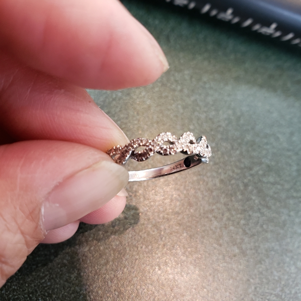 @SOLD@Vera wang braided wedding band
